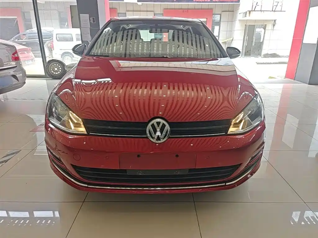 Volkswagen Golf 2017 230TSI Auto Comfort Millionth Anniversary Edition фото 3