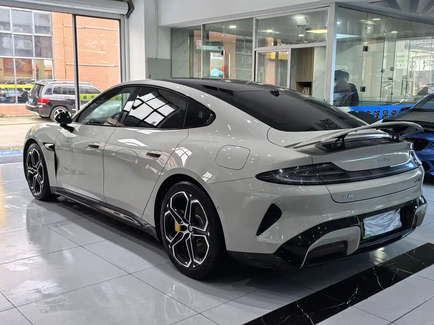 XIAOMI CAR XIAOMI SU7