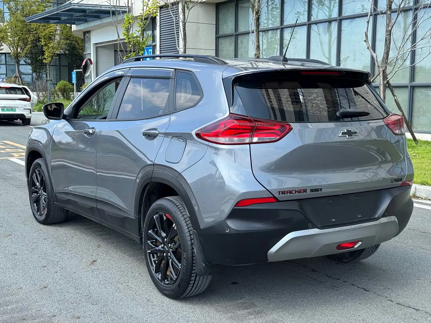 Chevrolet Trax 2020 2019 Redline 335T CVT Extreme Edition (China VI)