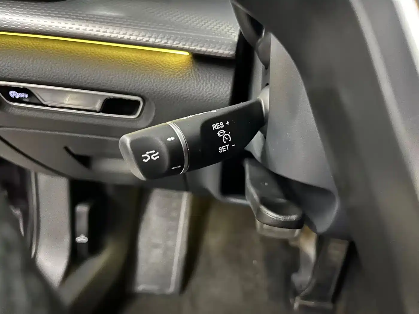 Hongqi H5 2023 2.0T Auto Smart Connect Flag Comfort фото 18