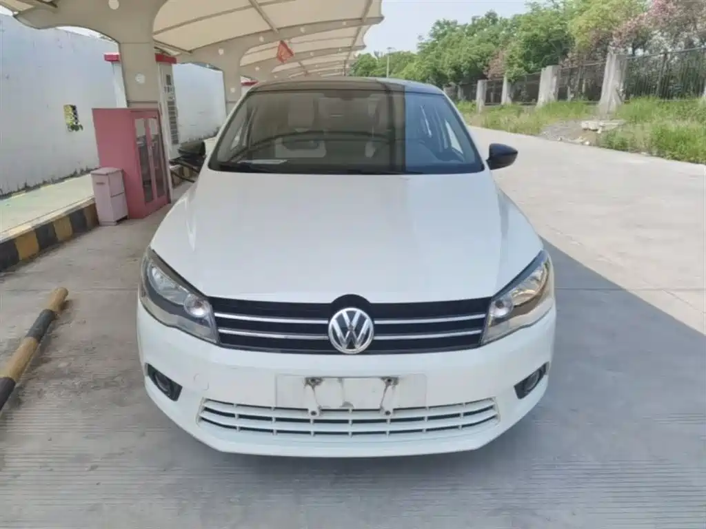 Volkswagen Jetta 2016 1.6L 25th Anniversary Edition фото 3