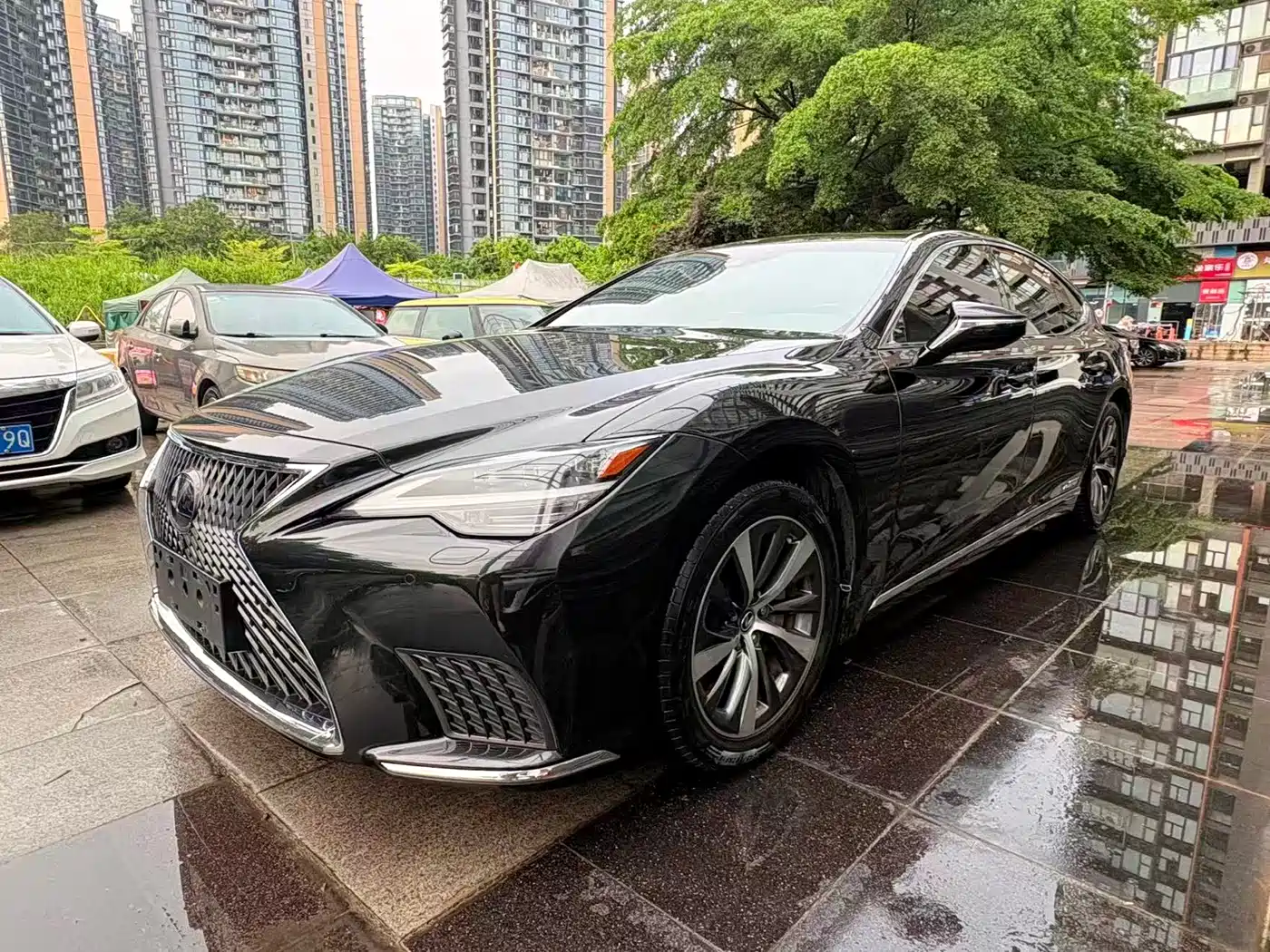 Lexus LS 2021 500h Excellence Edition