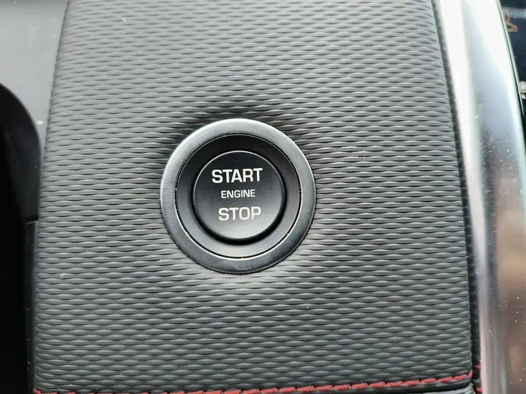 Land Rover Discovery Sport 2023 249PS R-Dynamic S Performance Version фото 12