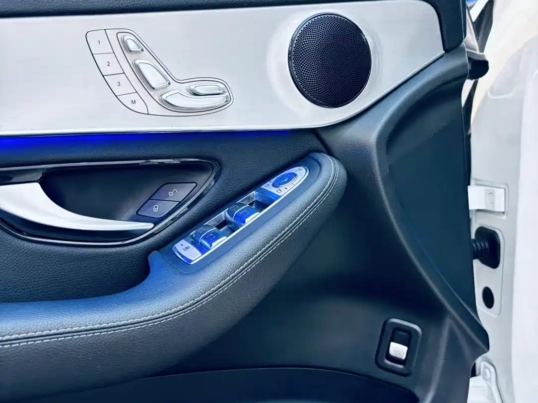 Mercedes-Benz GLC Coupe 2020 GLC 260 4MATIC Coupe SUV фото 7