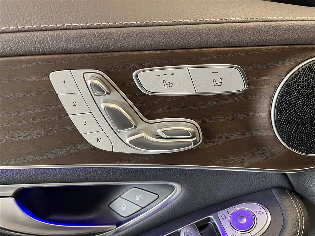Mercedes-Benz GLC 2022 Facelift GLC 300 L 4MATIC Dynamic Collector's Edition фото 21