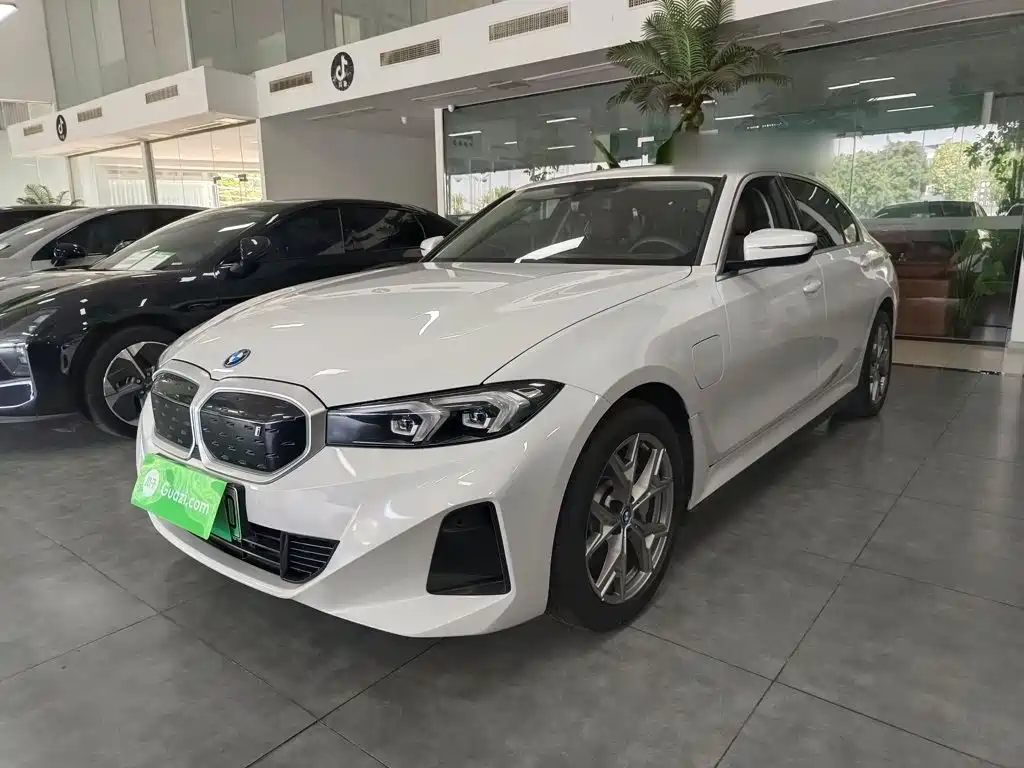 BMW i3 2022