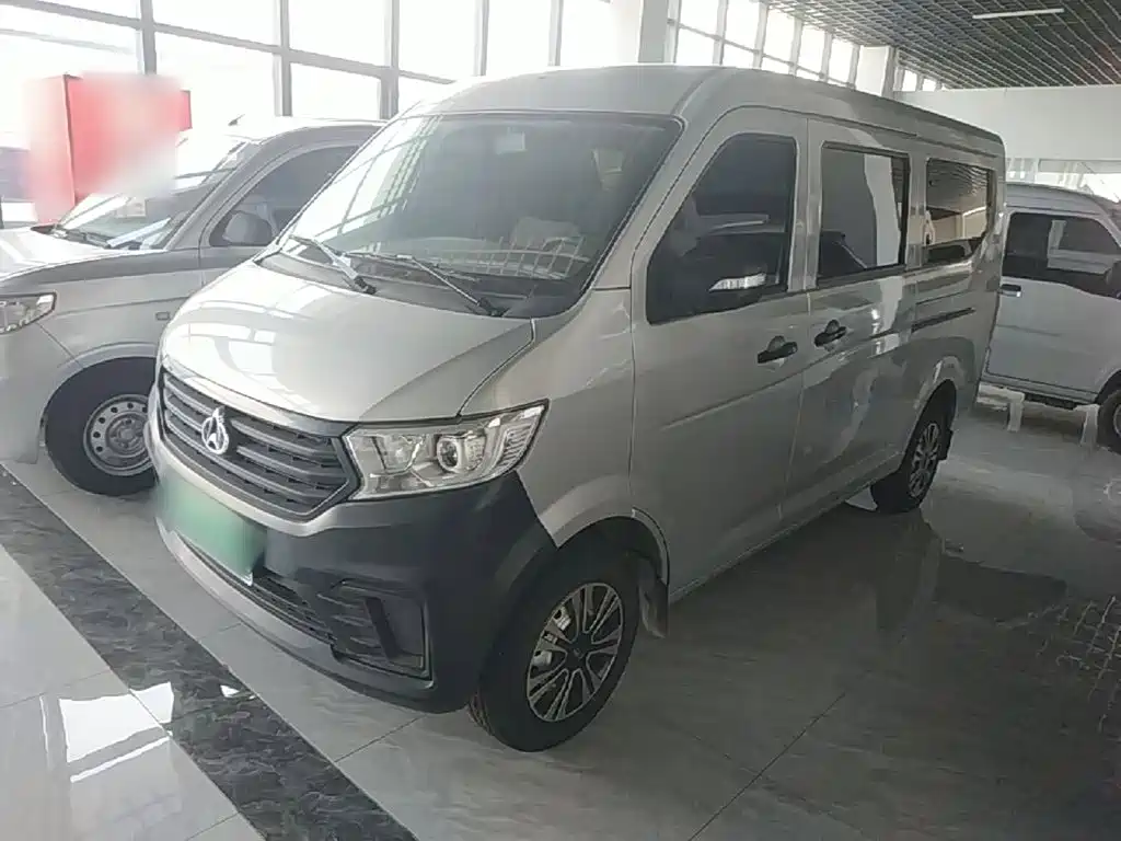 Changan Kuayue Kuayuexing V3 2025 2023 1.5L Gasoline Enjoyment 5-seater Passenger Vehicle