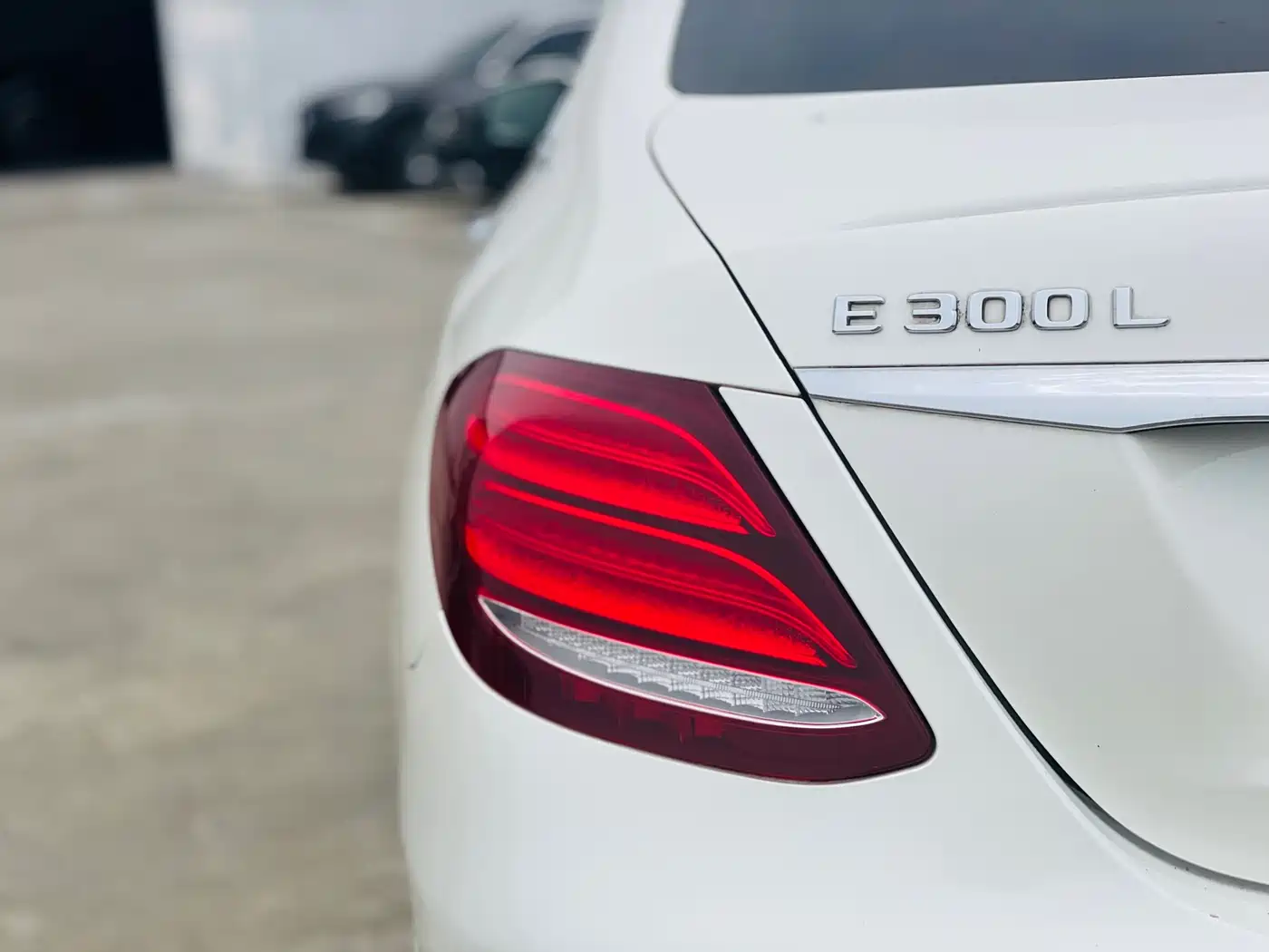 Mercedes-Benz E-Class 2016 E 300 L Sport Luxury фото 8