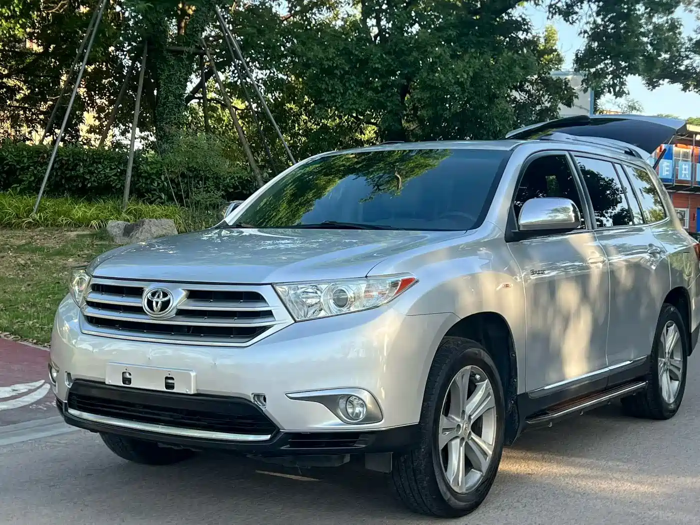 Toyota Highlander 2012 2.7L 2WD 7-Seater Luxury Edition