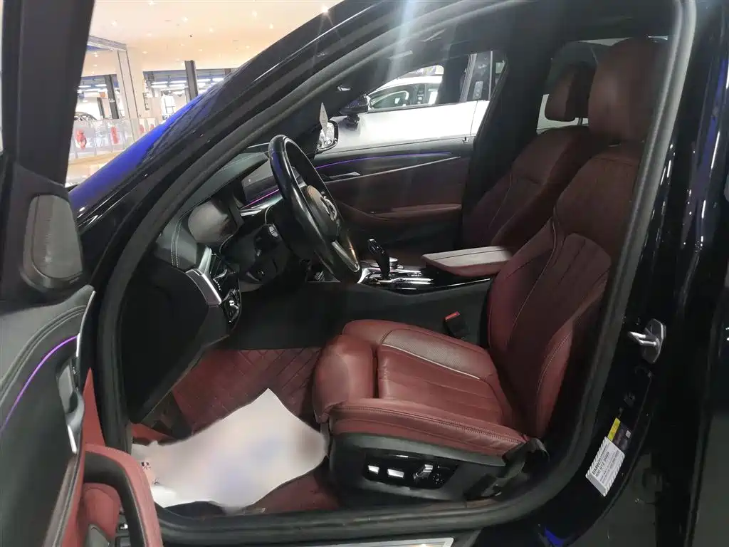 BMW 5 Series New Energy 2022 Facelift II 535Le Pioneer Edition M Sport Package фото 10