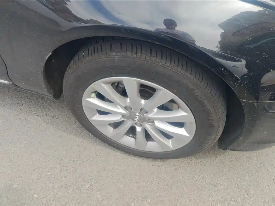 Audi A6L 2014 30 FSI Comfort фото 6