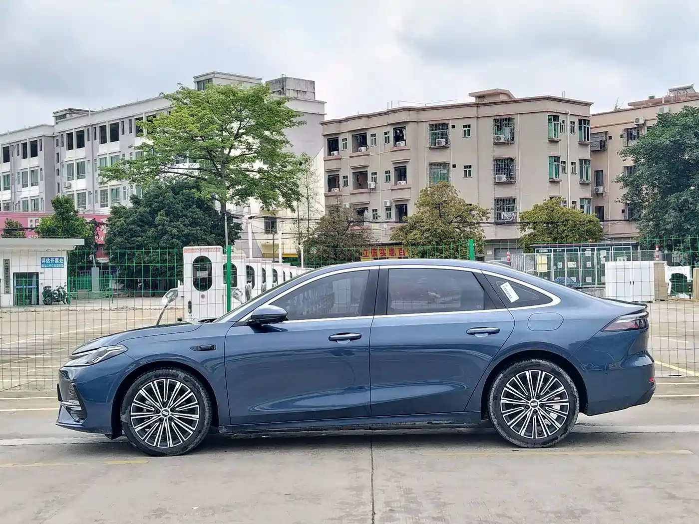 Geely Galaxy Galaxy A7 2025 EM-i фото 4