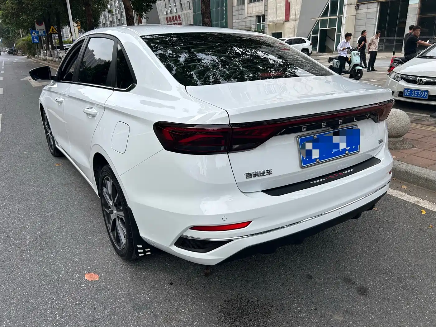 GEELY AUTOMOBILE EMGRAND