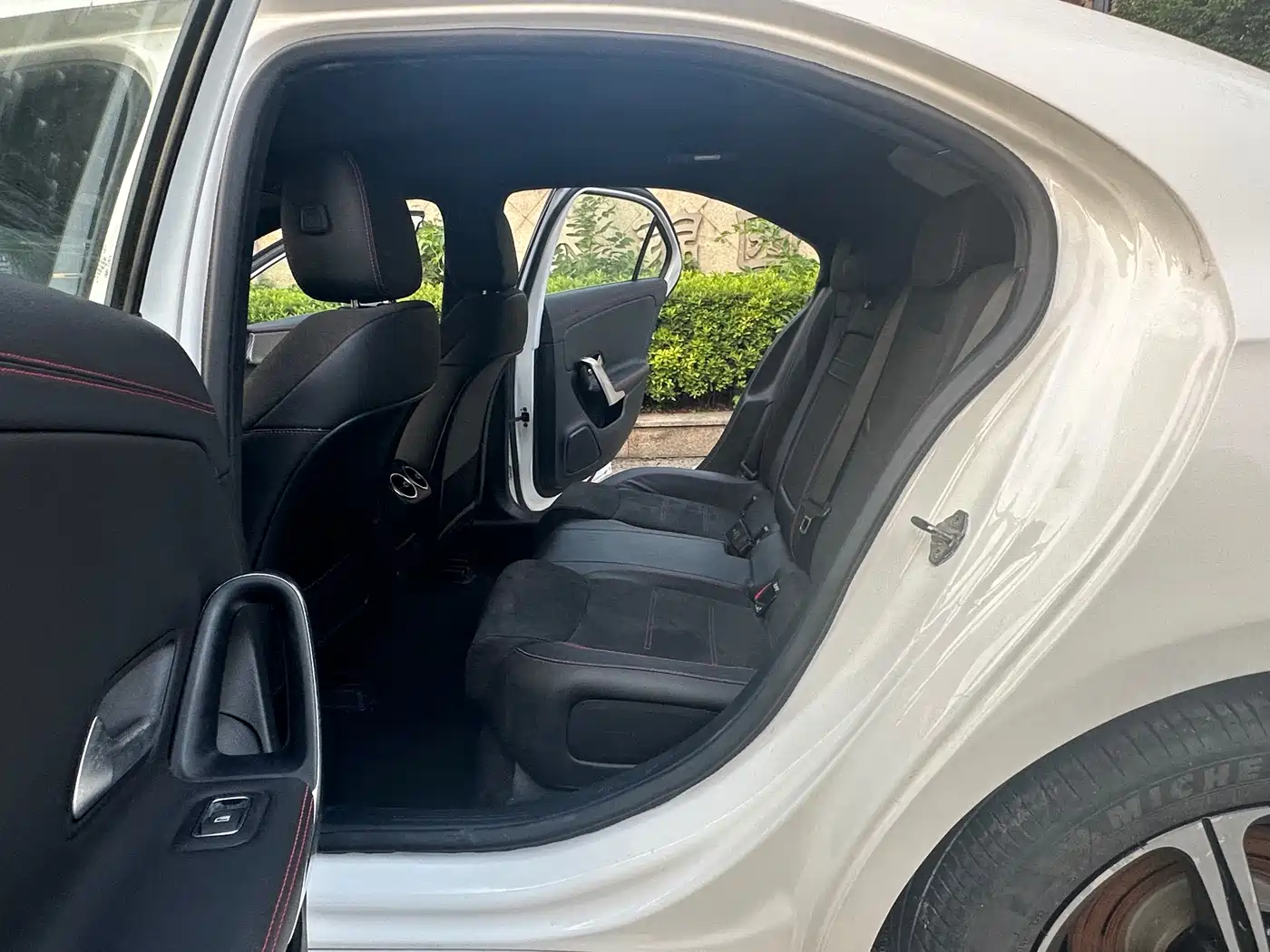 Mercedes-Benz A-Class 2023 A 200 L Fashion фото 17