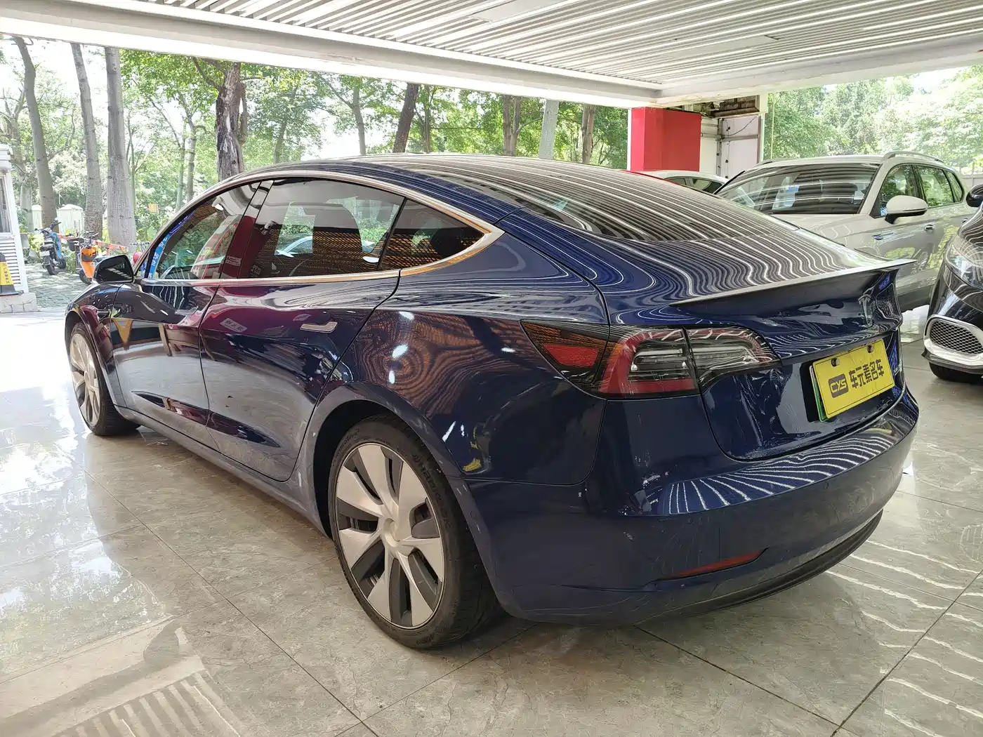 TESLA MODEL 3 (IMPORTED)