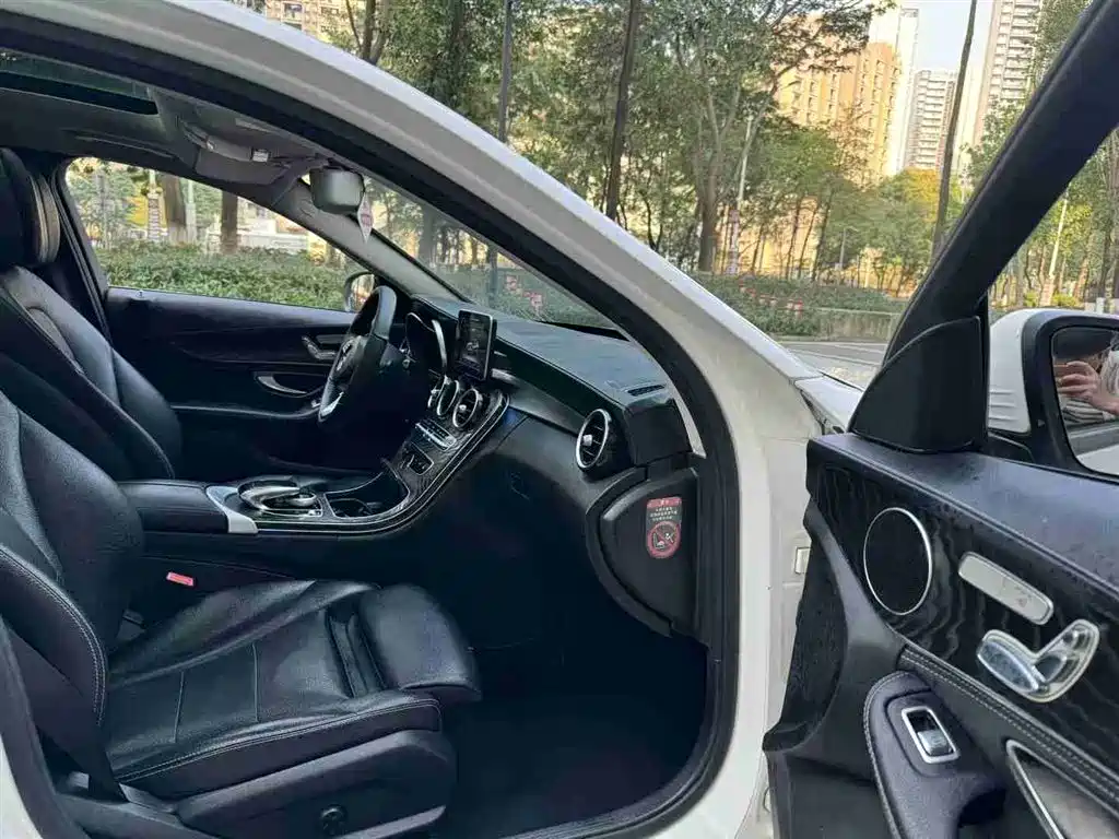 Mercedes-Benz C-Class 2017 Facelift C 200 L Sport Edition фото 9