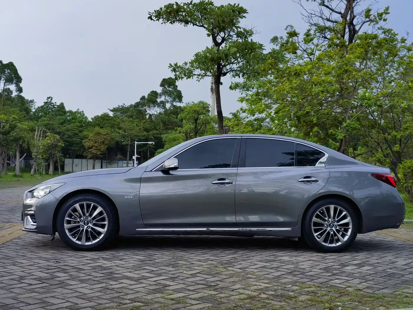 Фото 4 - Infiniti Q50L