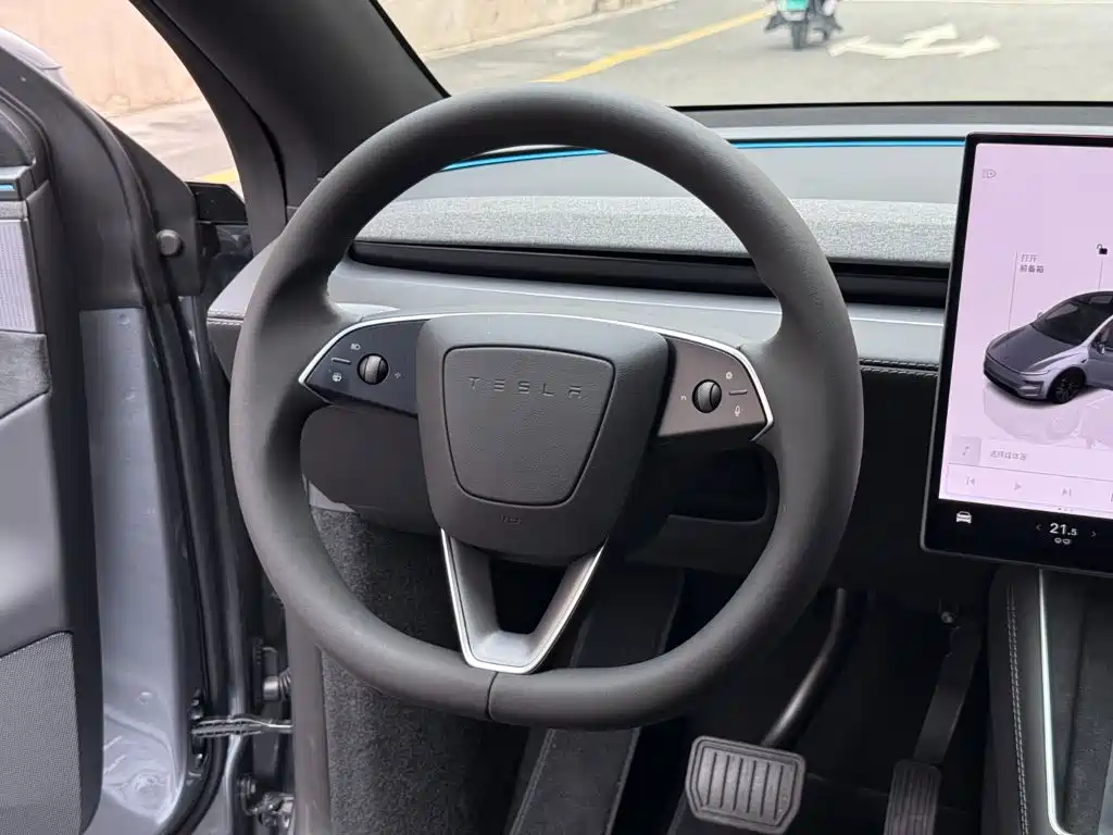Tesla Model Y 2026 2026 Long Range All-Wheel Drive