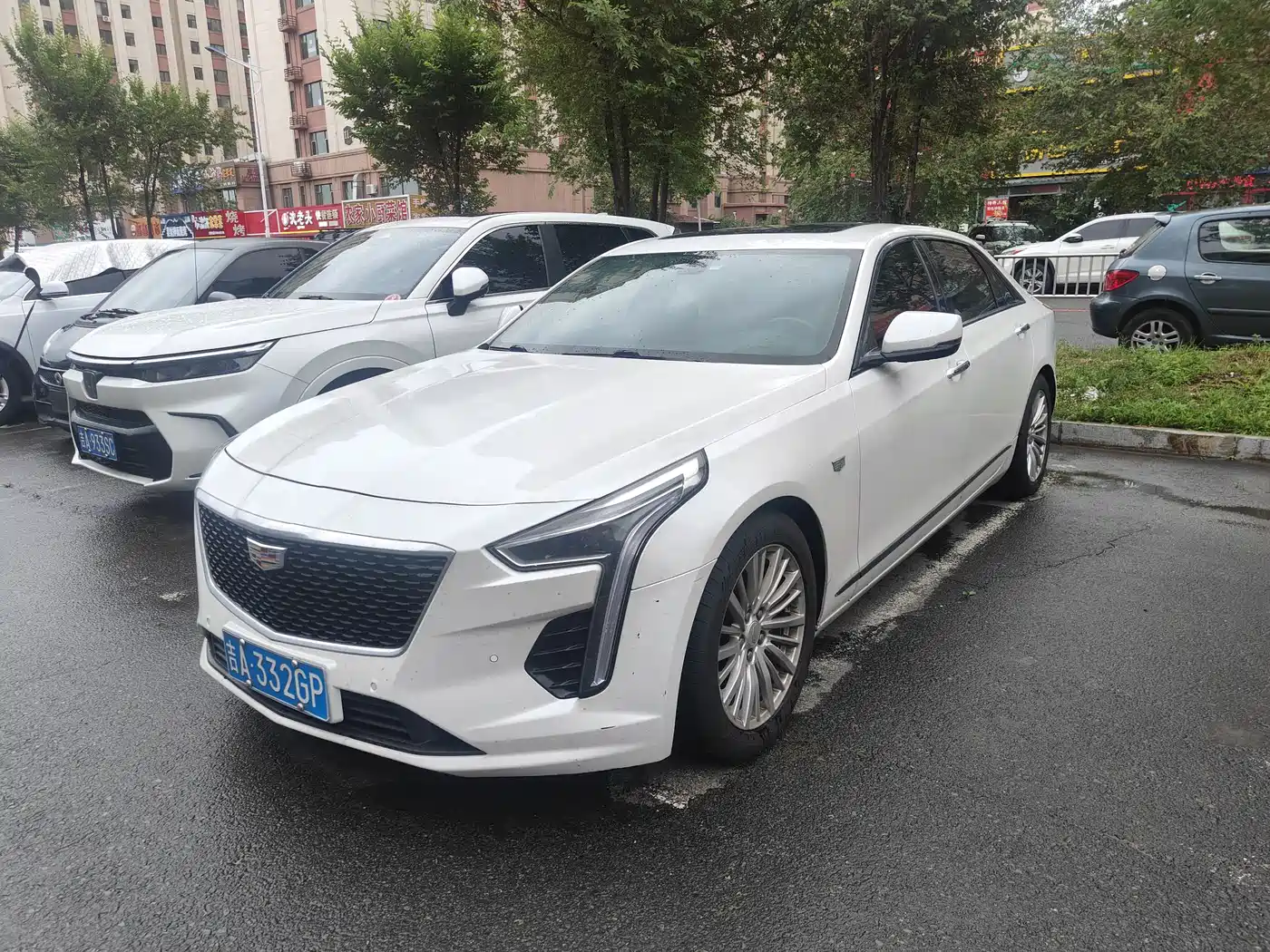 Фото 1 - Cadillac CT6