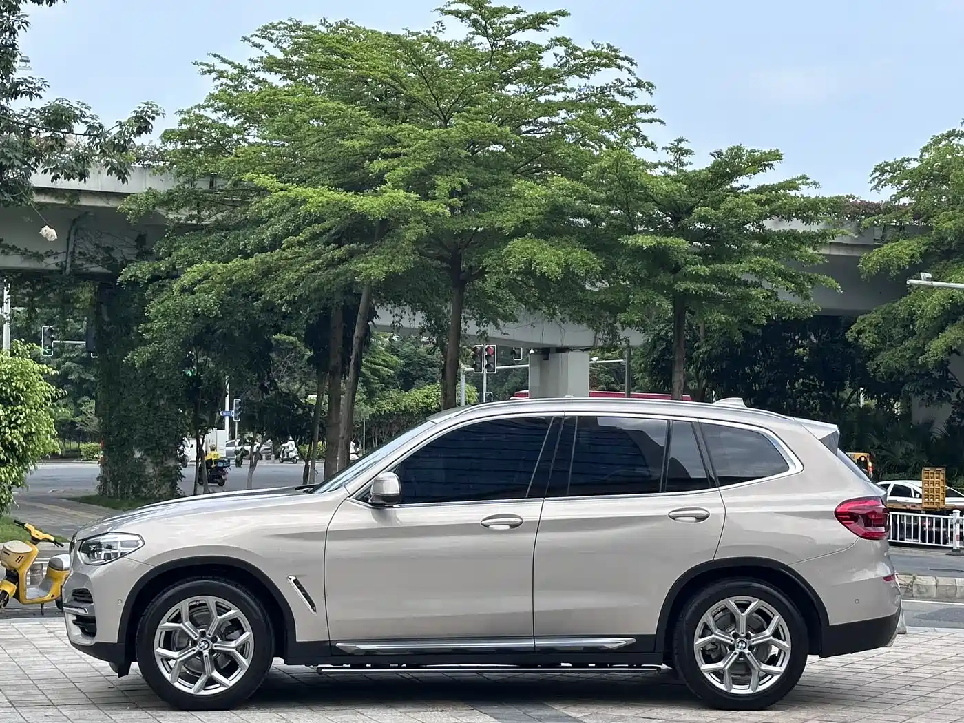 BMW X3 2021 xDrive28i Luxury Package фото 3
