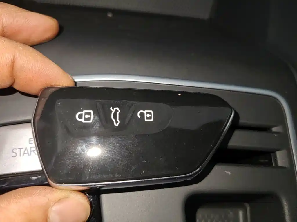 Photo 9 - Volkswagen Golf