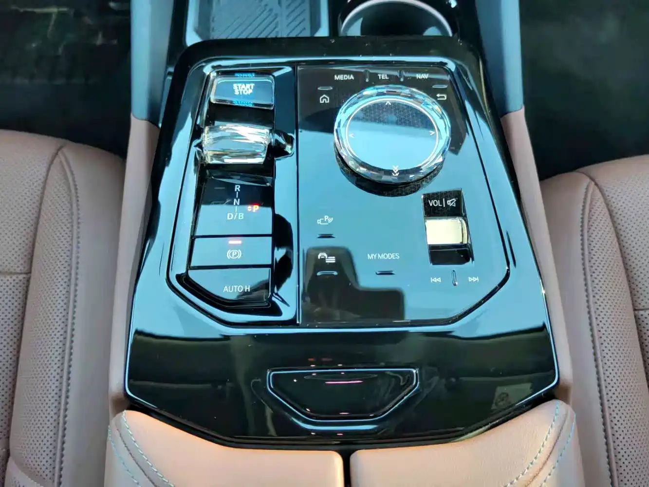 BMW i5 2024 eDrive 35L Premium Luxury Package фото 12