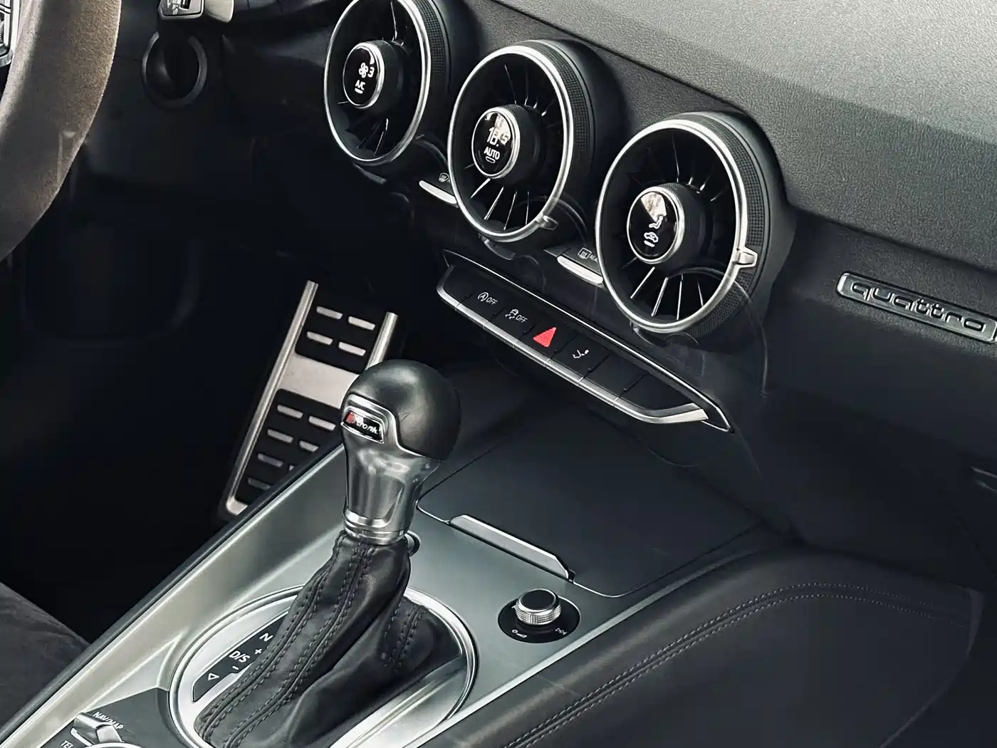 Audi TT 2015 TT Coupe 45 TFSI quattro фото 6