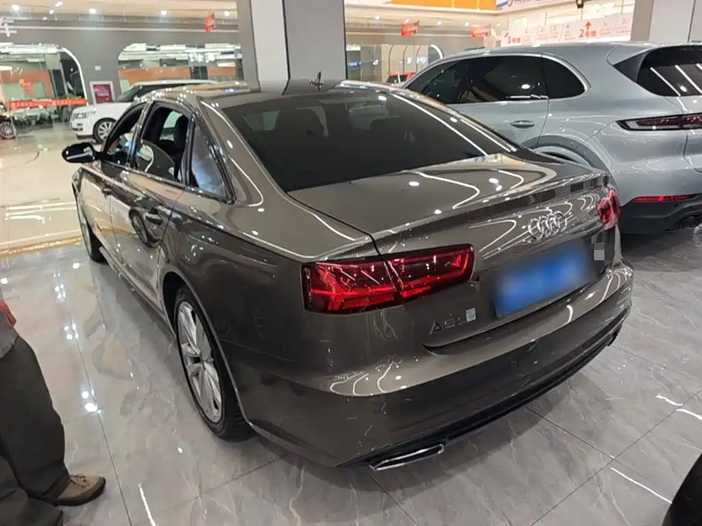 Audi A6L 2018 30th Anniversary 45 TFSI quattro Sport фото 5