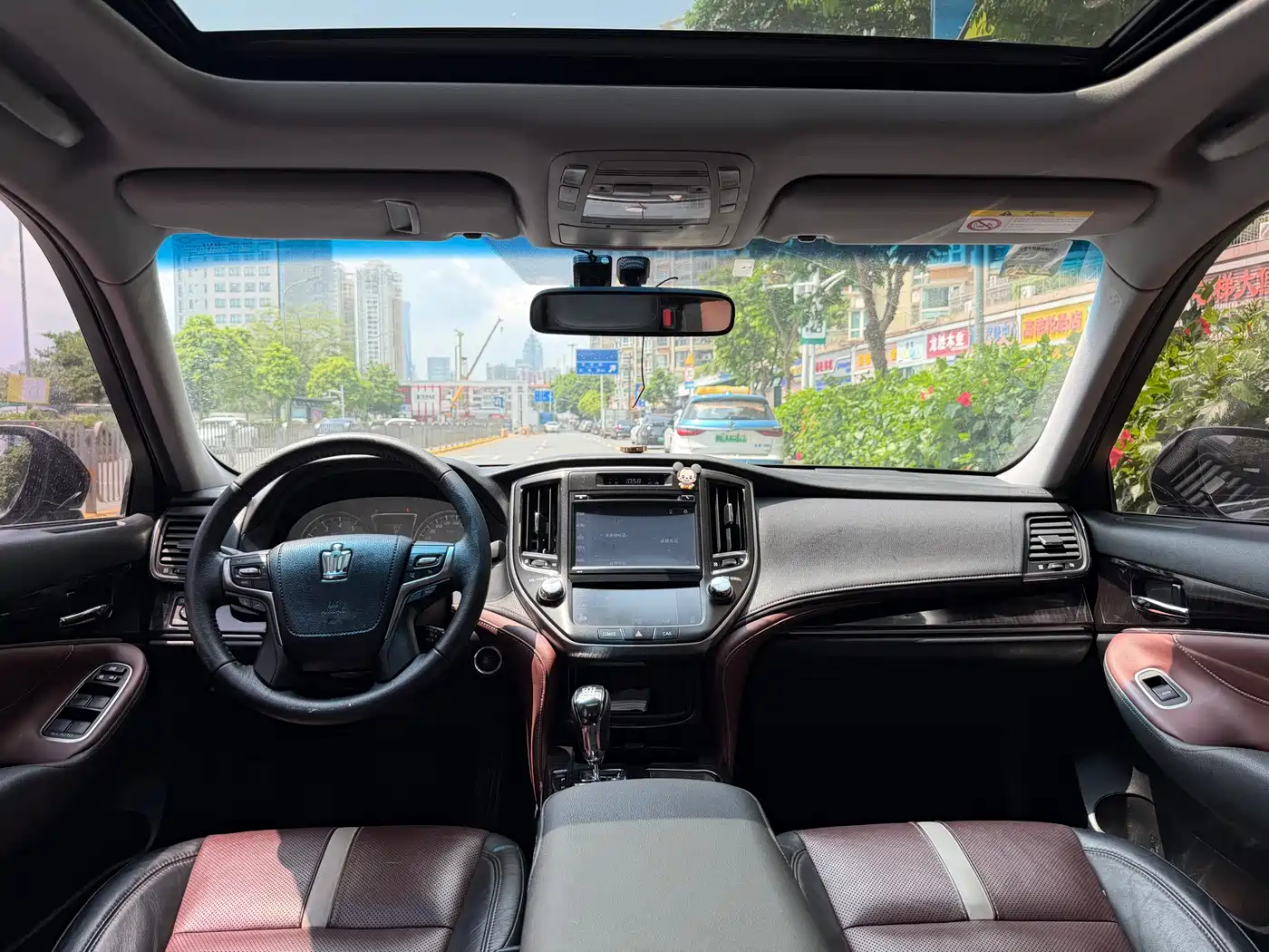 Toyota Crown 2017 2.0T Sport Edition фото 10