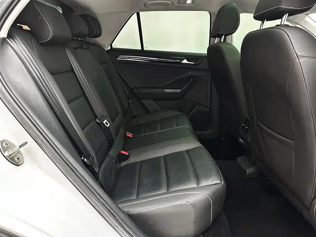 Volkswagen T-ROC 2021 280TSI DSG 2WD Comfort Connected фото 14