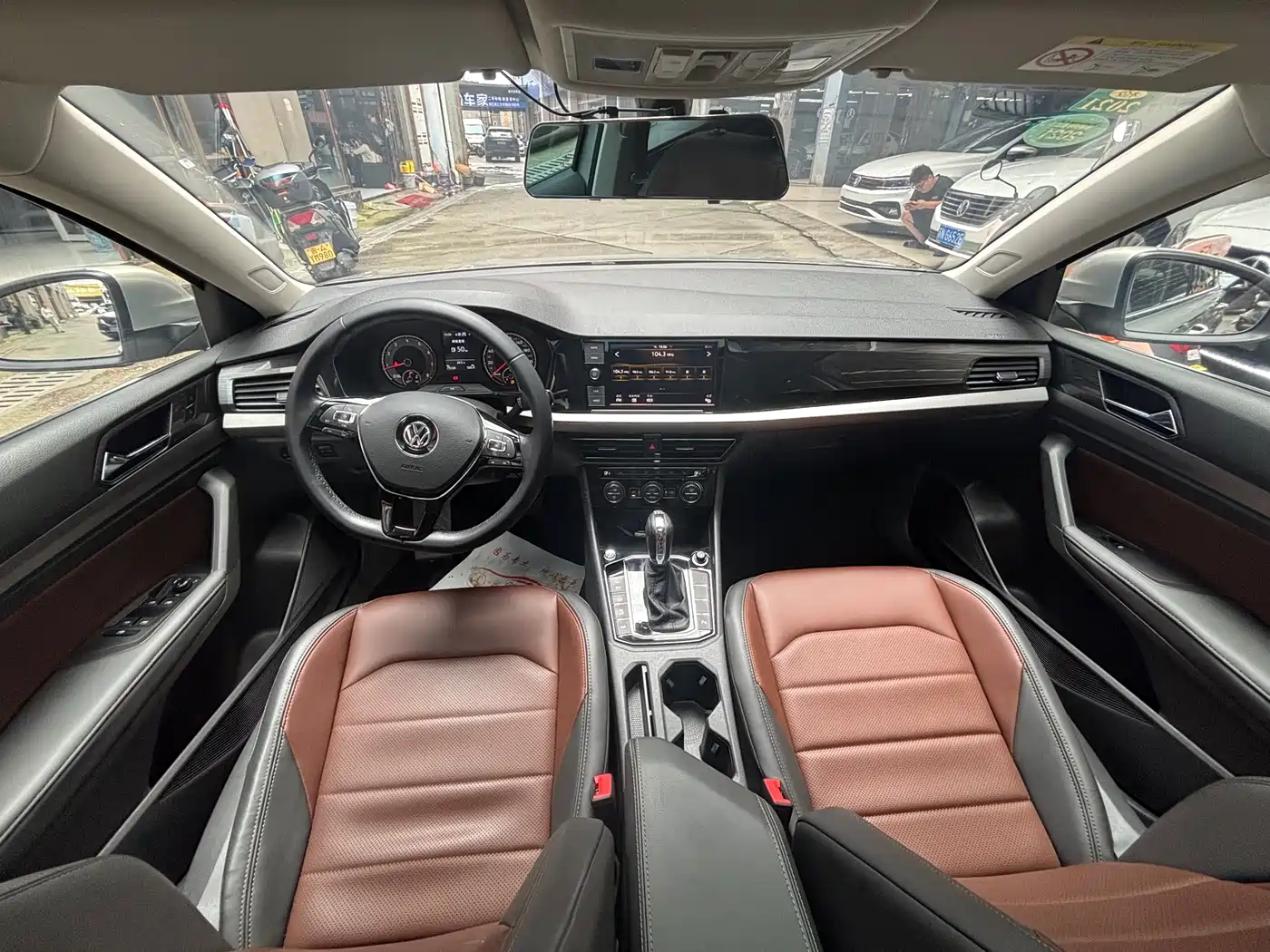 Volkswagen Lavida 2019 280TSI DSG Luxury Edition China VI фото 8