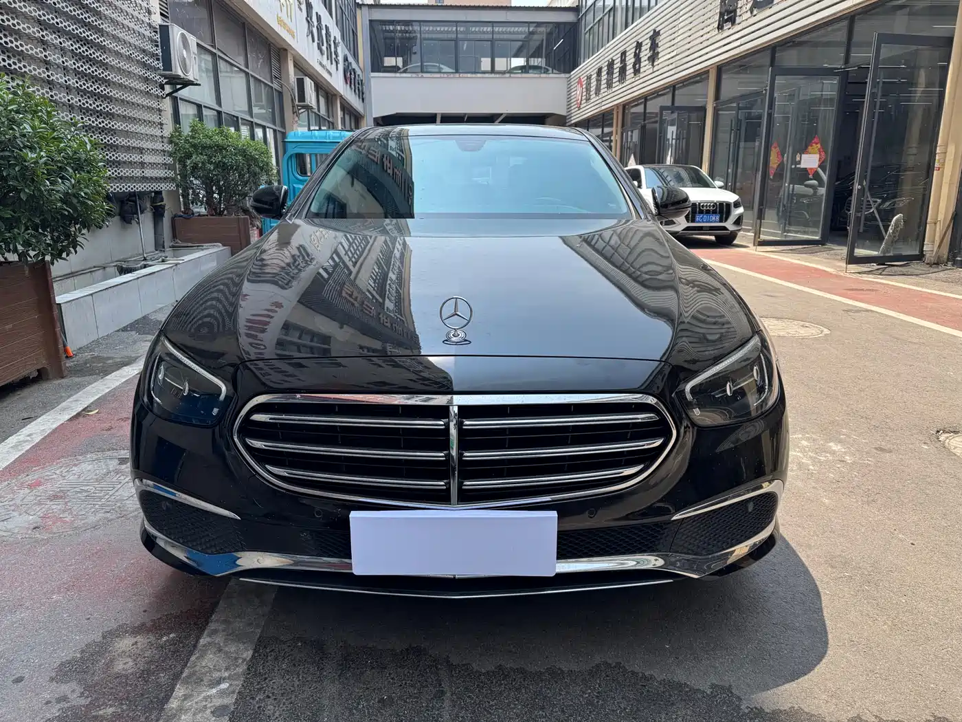 Mercedes-Benz E-Class 2022 E 260 L фото 2