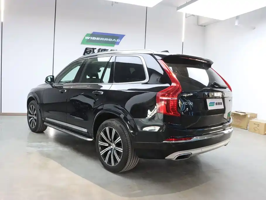Фото 5 - Volvo XC90