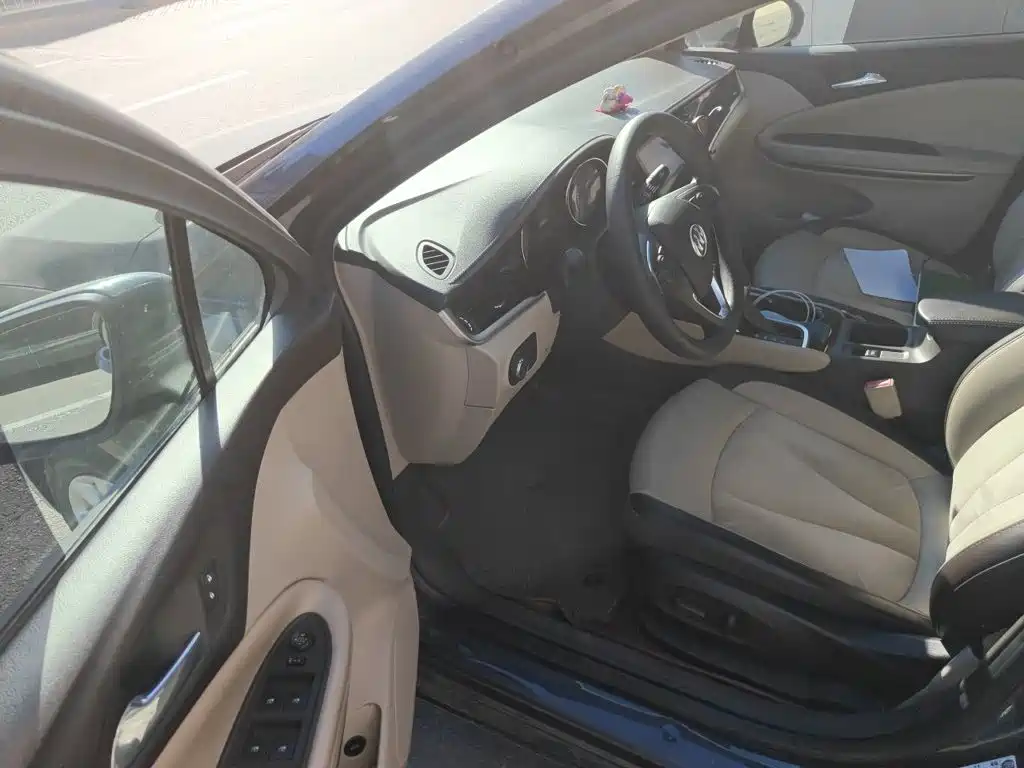 Photo 12 - Buick Verano