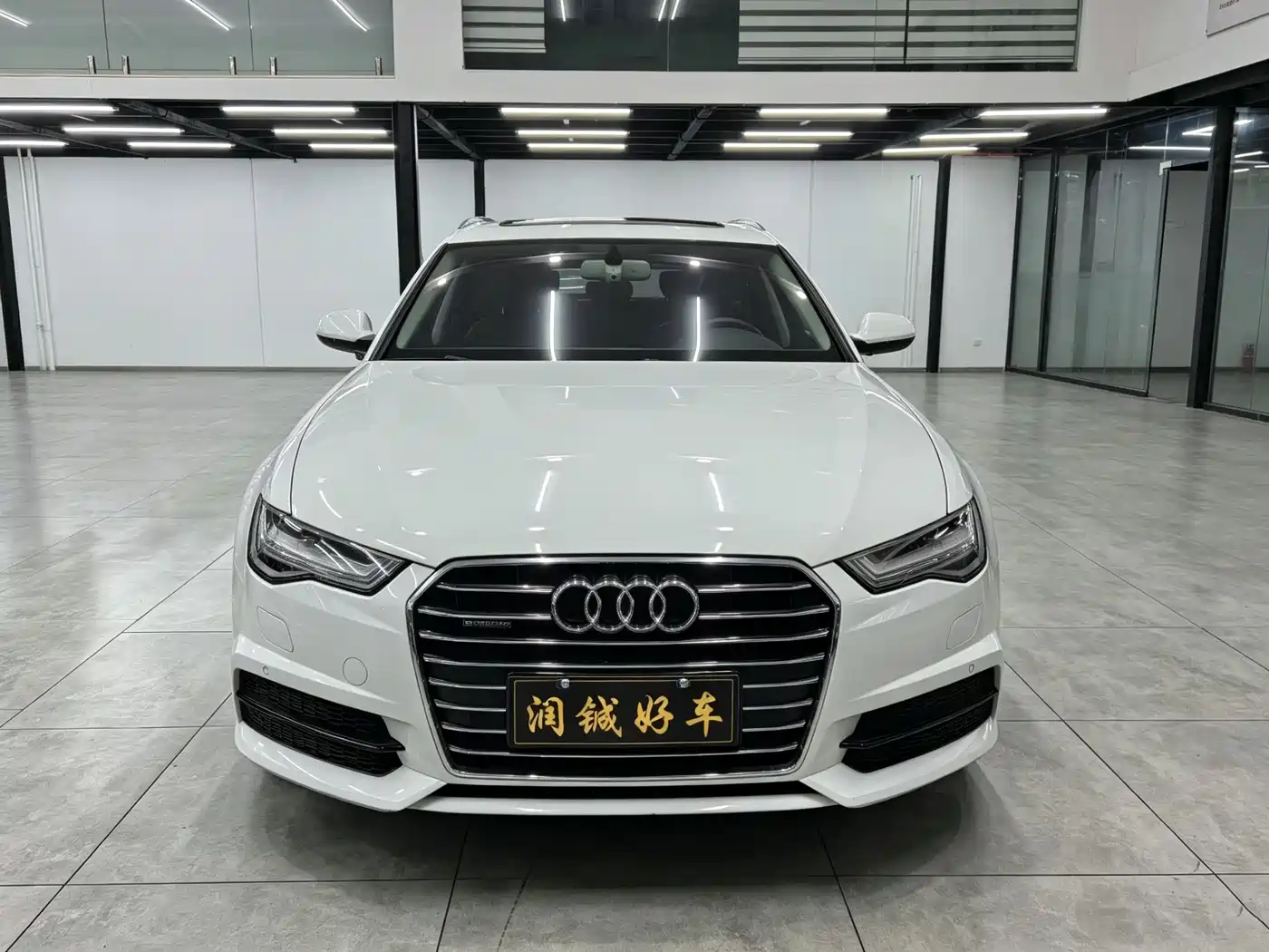 Audi A6 (Import) 2017 Avant 40 TFSI Sport фото 2