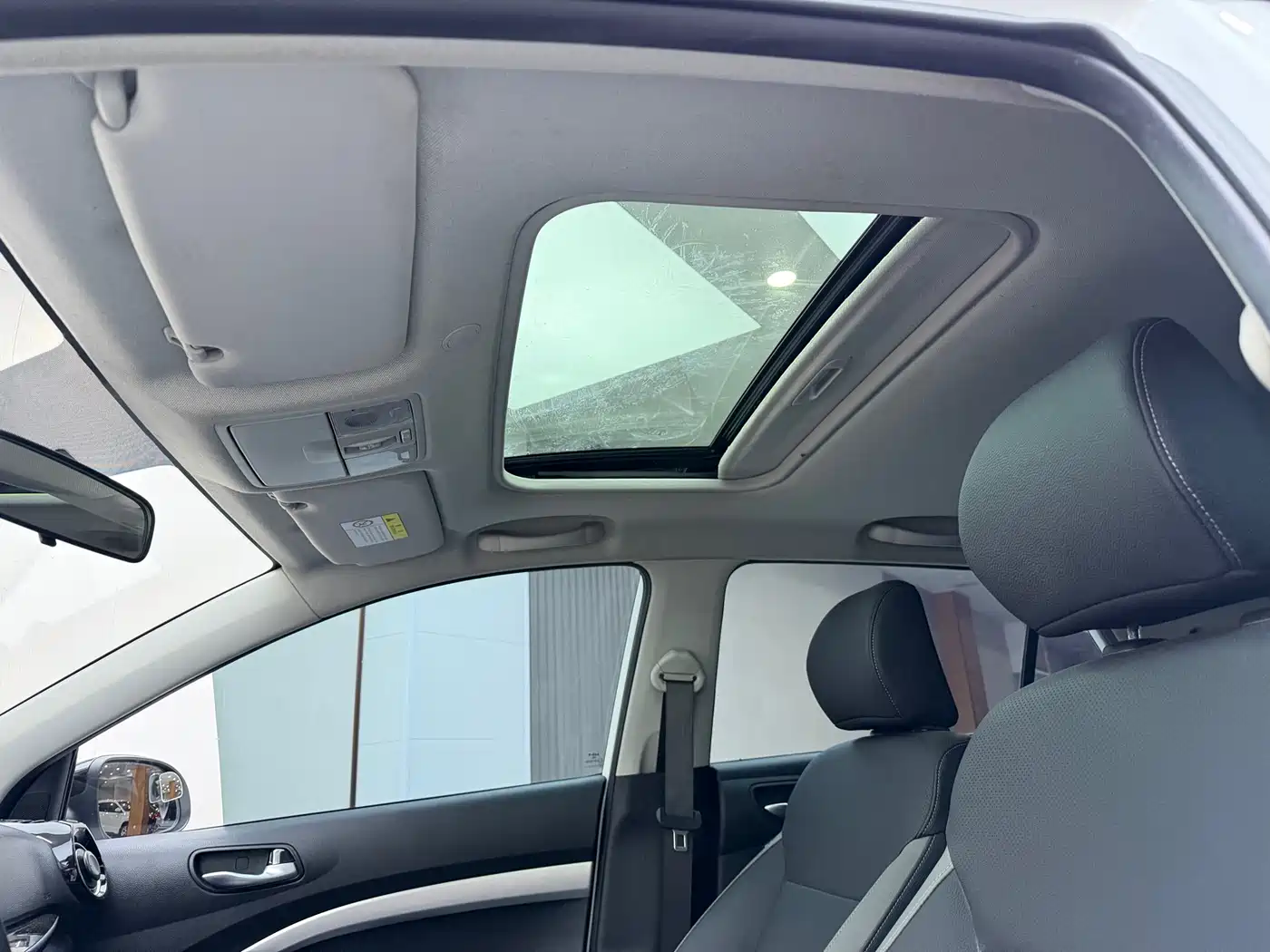 Kia KX1 2021 1.4L CVT Fun Sunroof Version фото 14