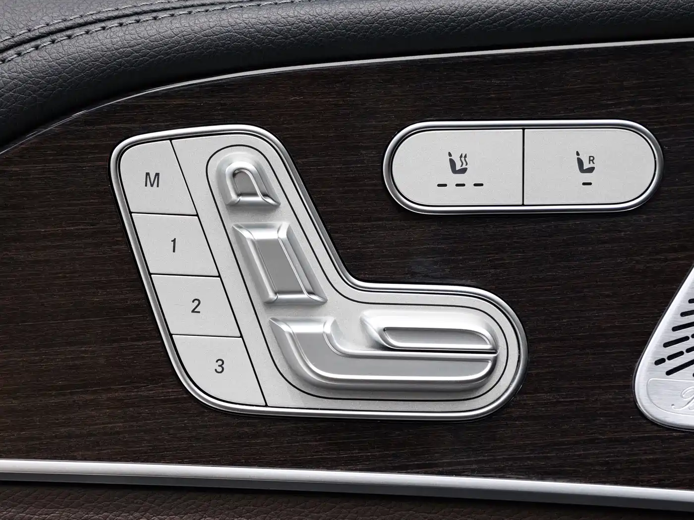 Mercedes-Benz GLS 2021 Facelift GLS 450 4MATIC Fashion фото 19