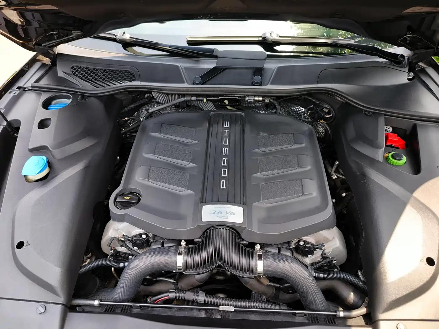 Porsche Cayenne 2015 Cayenne GTS 3.6T фото 10