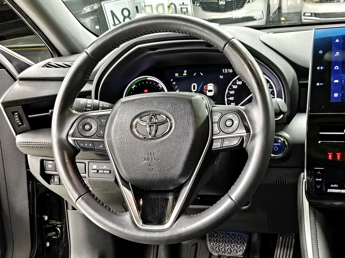 Toyota Avalon 2023 Hybrid 2.5L Luxury Edition фото 15