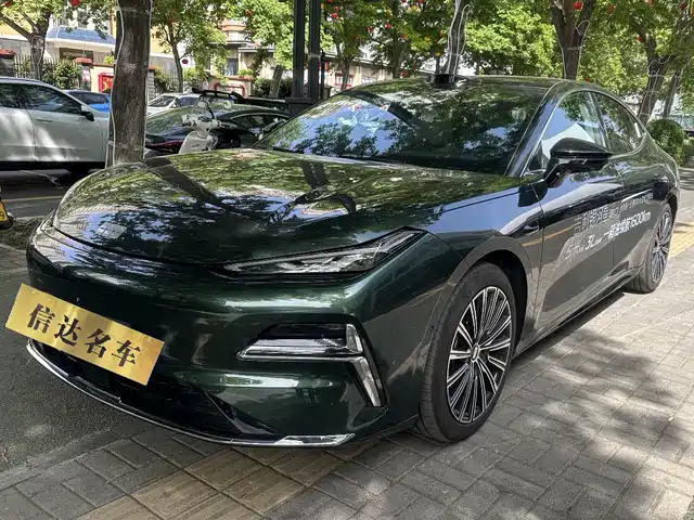 GEELY GALAXY GALAXY SPARKLE 8