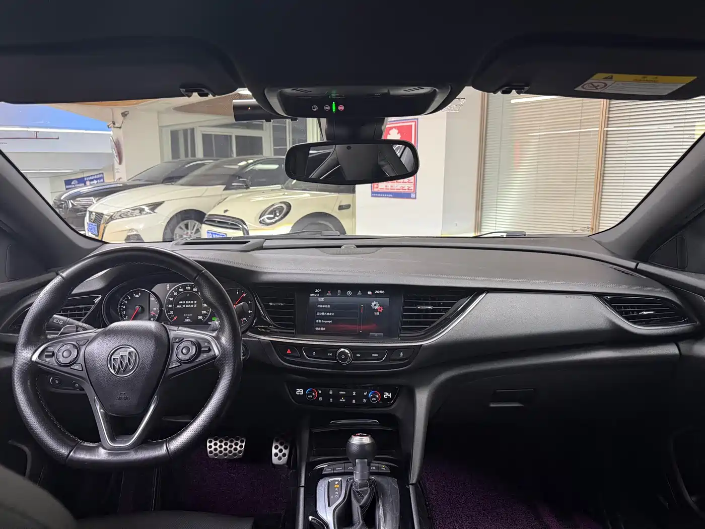 Buick Regal 2017 GS 28T Luxury Type фото 7