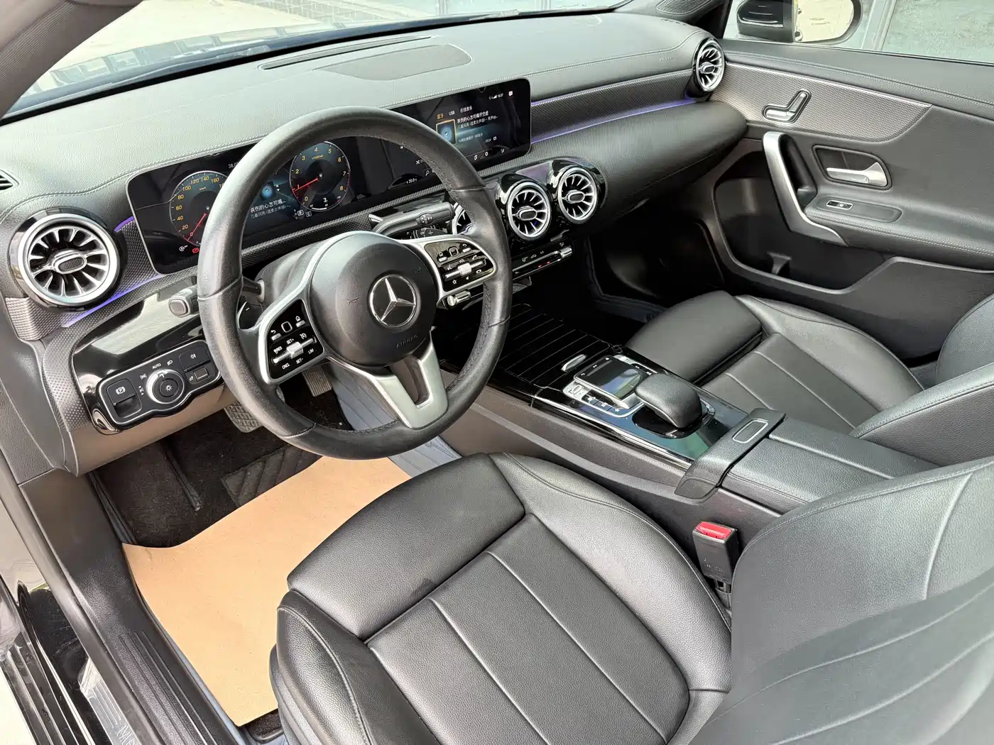 Mercedes-Benz A-Class 2019 Facelift A 200 L фото 7