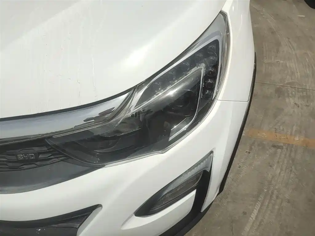 BYD Yuan 2017 1.5L Auto Cool Connect фото 24
