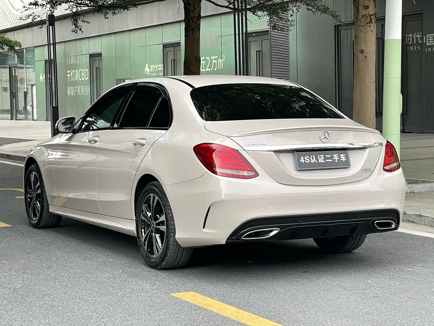 Mercedes-Benz C-Class 2017 Facelift C 200 Sport Edition фото 4