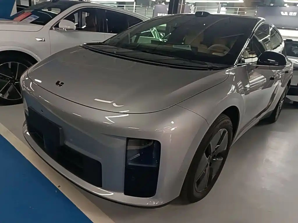 Li Auto i6 2025 2025 2WD Base Model
