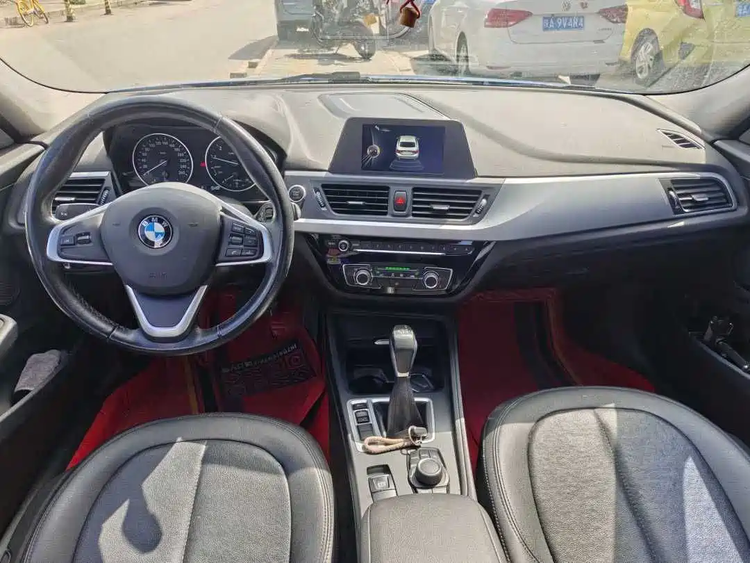 BMW 1 Series 2017 118i Fashion фото 6