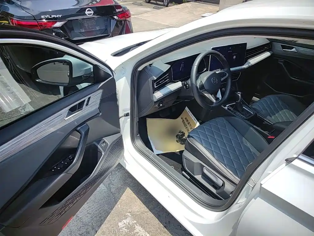 Volkswagen Sagitar 2023 300TSI DSG Surpassing Edition фото 16