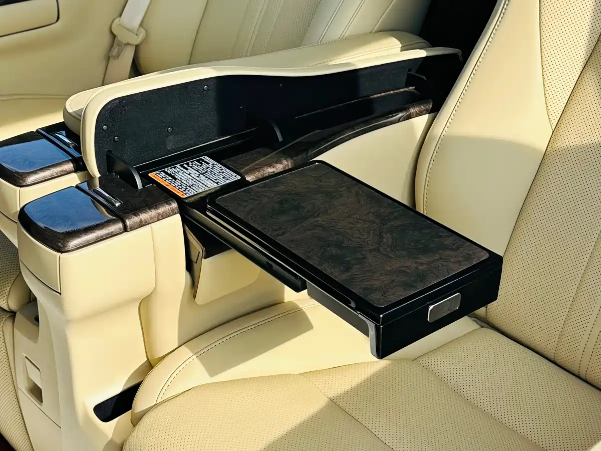 Toyota Vellfire 2020 Hybrid 2.5L Black Gold Limited Edition фото 20