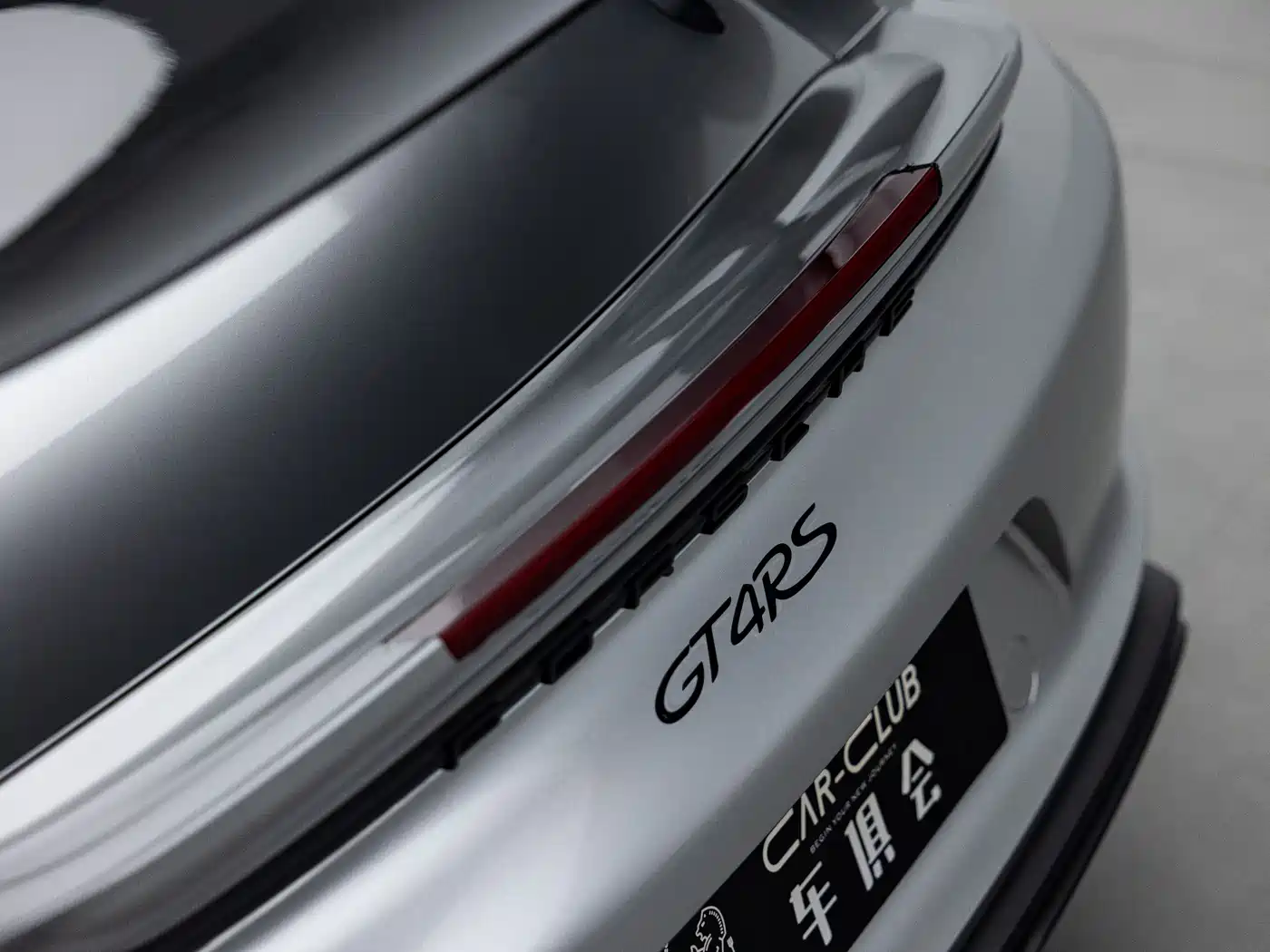 Porsche 718 2022 Cayman GT4 RS 4.0L фото 7