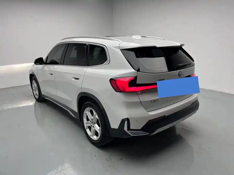 Фото 5 - BMW iX1